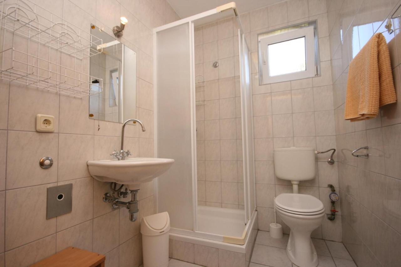 Apartments With A Parking Space Mandre, Pag - 6405 Kolan Extérieur photo